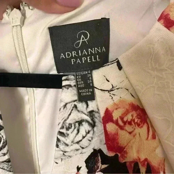 Side Wrap Pleated Floral Print Dress Adrianna Papell size 4 - Picture 4 of 6